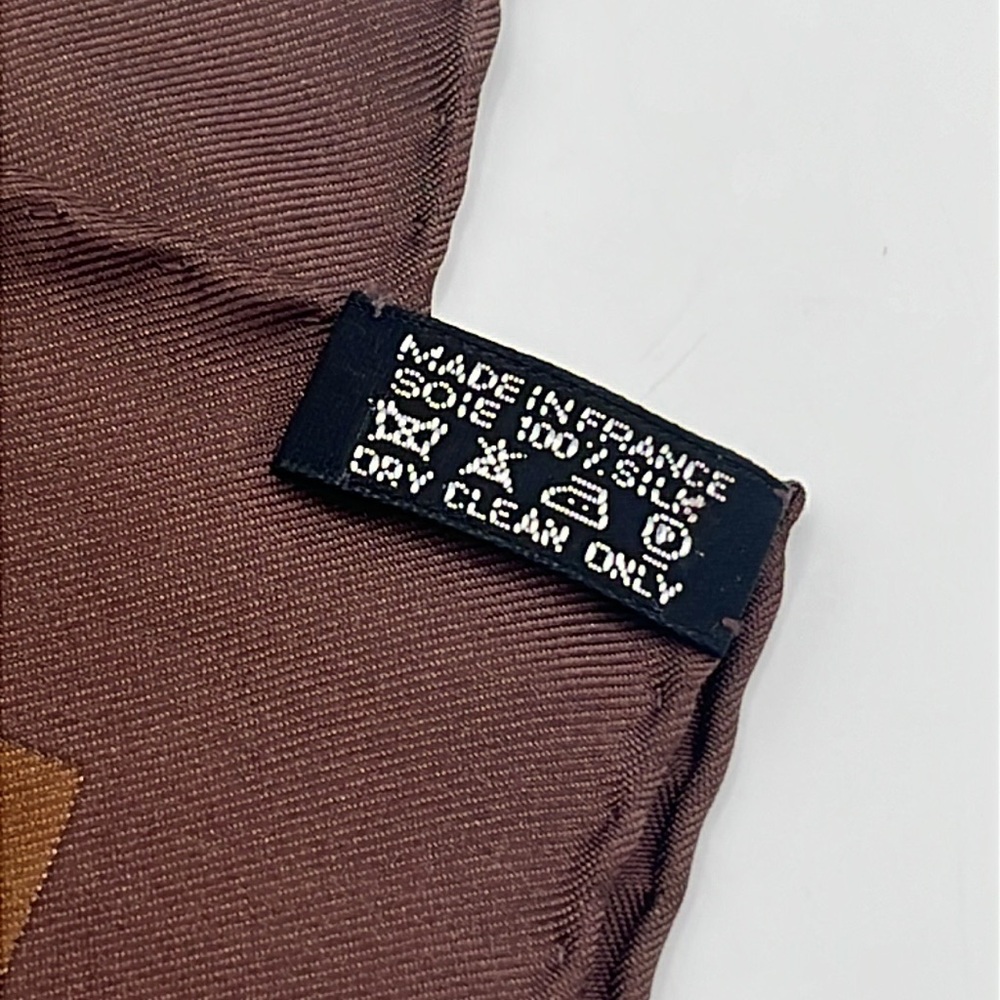 Hermes Ribbon Scarf and Box 16.5” x 16.5” - Picture 11 of 12